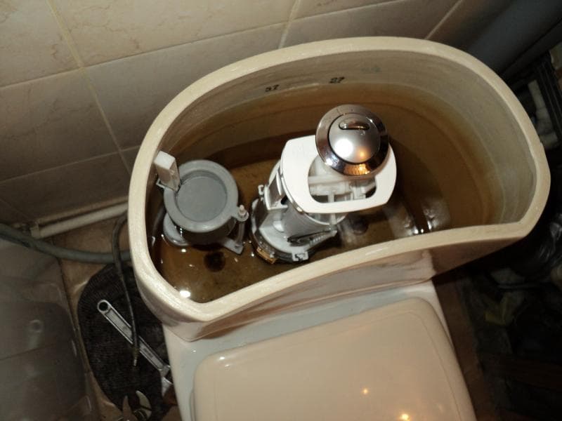 Неисправность бачка